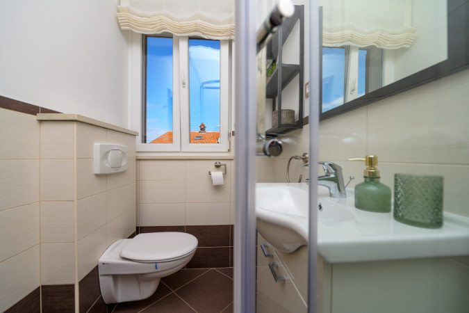 House Rosa Apartments by the sea, Mali Lo&scaron;inj, Croatia Mali Lo&scaron;inj